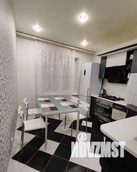 3-к квартира, посуточно, 65м2, 1/1 этаж