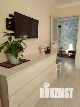 1-к квартира, посуточно, 42м2, 4/9 этаж