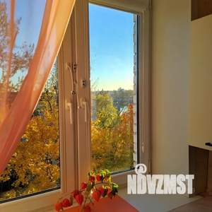 1-к квартира, посуточно, 38м2, 6/9 этаж