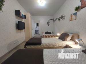 1-к квартира, посуточно, 37м2, 1/1 этаж