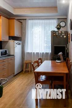 2-к квартира, посуточно, 65м2, 2/3 этаж