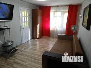 1-к квартира, посуточно, 35м2, 3/3 этаж