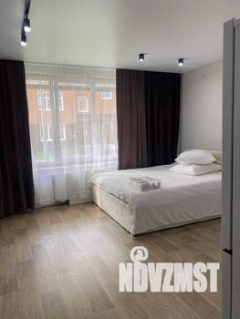 Студия квартира, посуточно, 31м2, 1/4 этаж