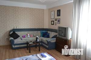 1-к квартира, посуточно, 50м2, 2/10 этаж