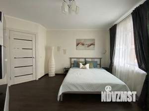 1-к квартира, посуточно, 37м2, 1/1 этаж