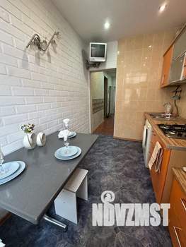 2-к квартира, посуточно, 47м2, 3/3 этаж