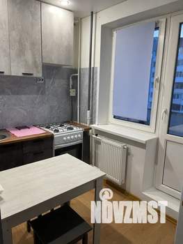 1-к квартира, посуточно, 27м2, 6/9 этаж