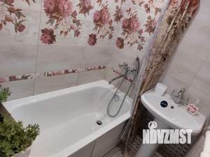 2-к квартира, посуточно, 45м2, 5/5 этаж