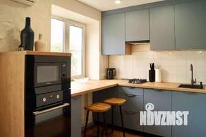 2-к квартира, посуточно, 55м2, 1/1 этаж