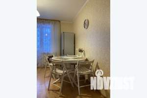 1-к квартира, посуточно, 43м2, 3/7 этаж