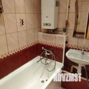 1-к квартира, посуточно, 38м2, 6/9 этаж