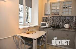 2-к квартира, посуточно, 44м2, 1/4 этаж