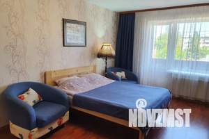 1-к квартира, посуточно, 45м2, 3/6 этаж