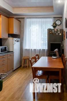 2-к квартира, посуточно, 65м2, 2/3 этаж