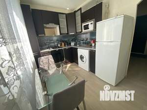 1-к квартира, посуточно, 38м2, 8/10 этаж