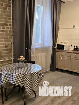 1-к квартира, посуточно, 40м2, 2/4 этаж