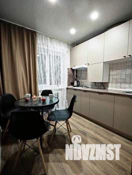 1-к квартира, посуточно, 34м2, 1/1 этаж