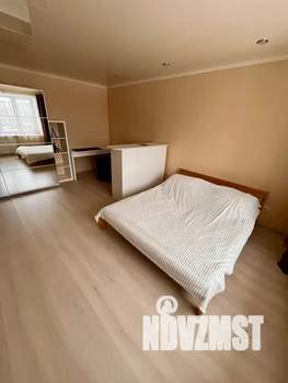 1-к квартира, посуточно, 40м2, 5/9 этаж