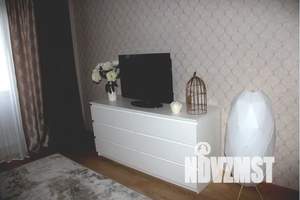 1-к квартира, посуточно, 40м2, 9/11 этаж