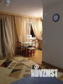 Студия квартира, посуточно, 32м2, 2/4 этаж