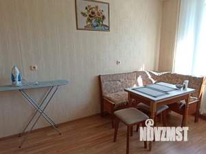 1-к квартира, посуточно, 42м2, 1/1 этаж