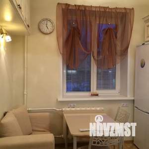 2-к квартира, посуточно, 77м2, 2/4 этаж