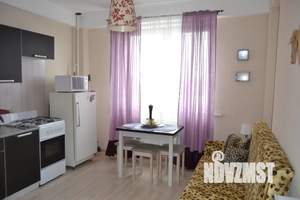 1-к квартира, посуточно, 50м2, 4/10 этаж