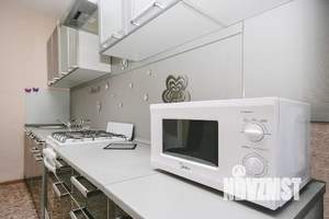 1-к квартира, посуточно, 40м2, 2/9 этаж
