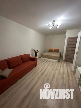 1-к квартира, посуточно, 40м2, 6/9 этаж