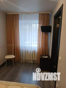2-к квартира, посуточно, 42м2, 2/4 этаж