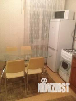 3-к квартира, посуточно, 80м2, 4/4 этаж