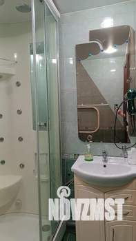 1-к квартира, посуточно, 38м2, 1/9 этаж