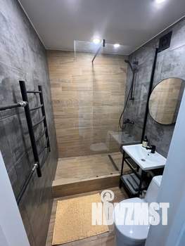 Студия квартира, посуточно, 33м2, 4/5 этаж