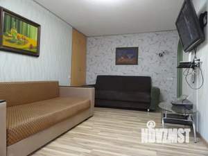 1-к квартира, посуточно, 35м2, 3/3 этаж