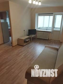 2-к квартира, посуточно, 42м2, 2/5 этаж