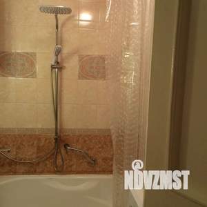 2-к квартира, посуточно, 77м2, 2/4 этаж