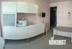 1-к квартира, посуточно, 42м2, 1/1 этаж