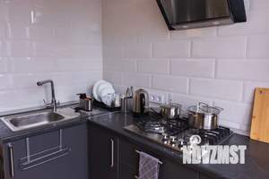 1-к квартира, посуточно, 40м2, 4/4 этаж