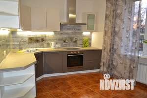 2-к квартира, посуточно, 81м2, 2/4 этаж