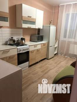 1-к квартира, посуточно, 40м2, 6/9 этаж