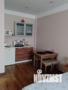 Студия квартира, посуточно, 30м2, 8/10 этаж
