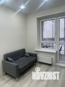 1-к квартира, посуточно, 37м2, 4/9 этаж