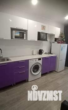 1-к квартира, посуточно, 37м2, 8/9 этаж