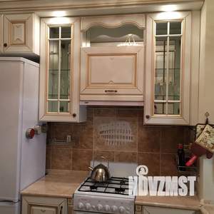 2-к квартира, посуточно, 77м2, 2/4 этаж