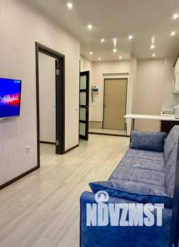 1-к квартира, посуточно, 40м2, 1/15 этаж