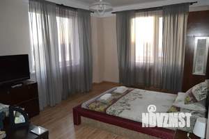 1-к квартира, посуточно, 50м2, 2/10 этаж