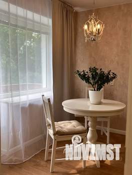 2-к квартира, посуточно, 43м2, 3/5 этаж