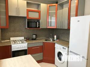 1-к квартира, посуточно, 39м2, 8/10 этаж