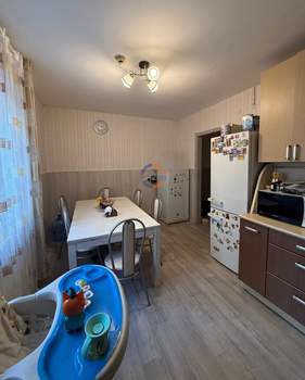 4-к квартира, вторичка, 126м2, 2/10 этаж