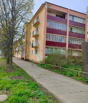 3-к квартира, вторичка, 59м2, 1/4 этаж